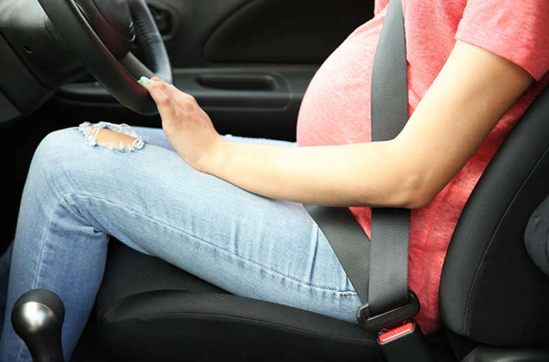 Cómo deben utilizar el cinturón de seguridad las mujeres embarazadas?
